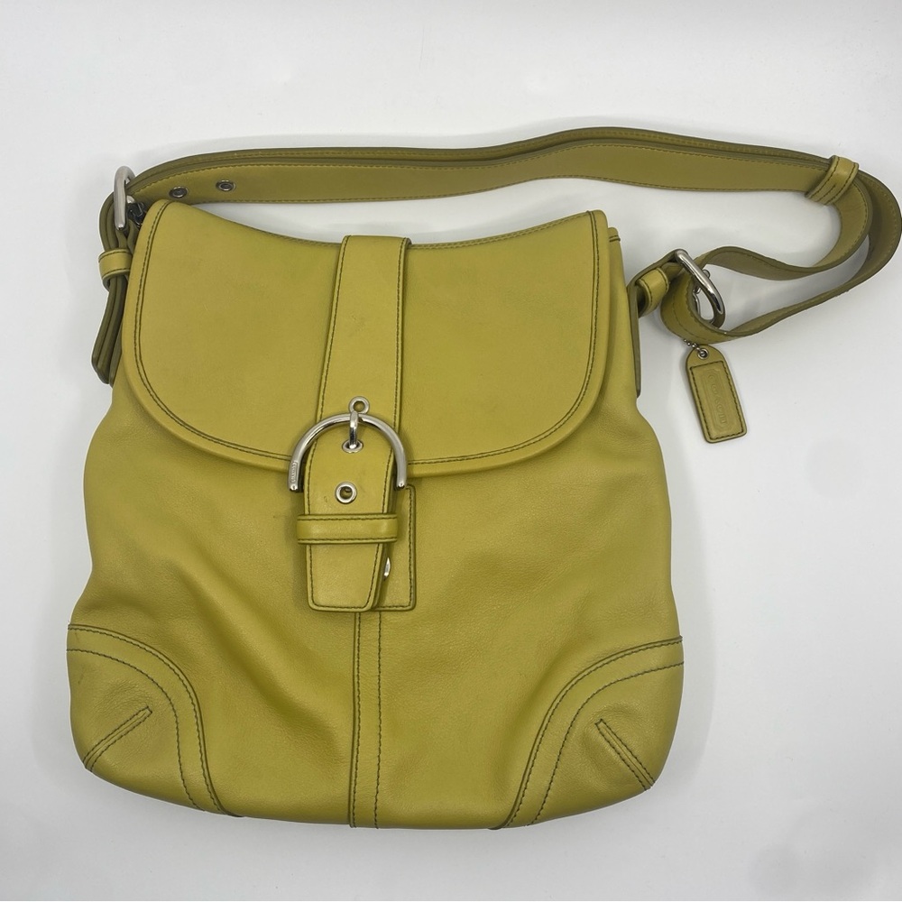 Vintage Coach 2004 Soho bag 9480 flap closure grommet handle chartreuse purse